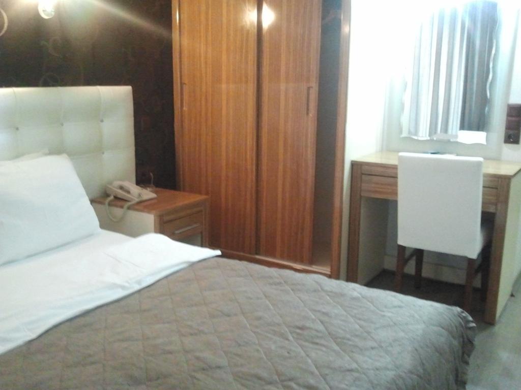 Hotel Kocaman İzmir Szoba fotó
