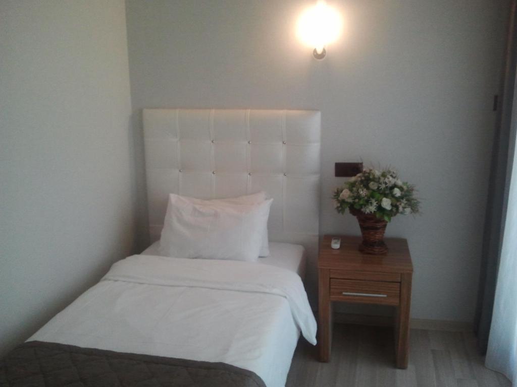 Hotel Kocaman İzmir Szoba fotó