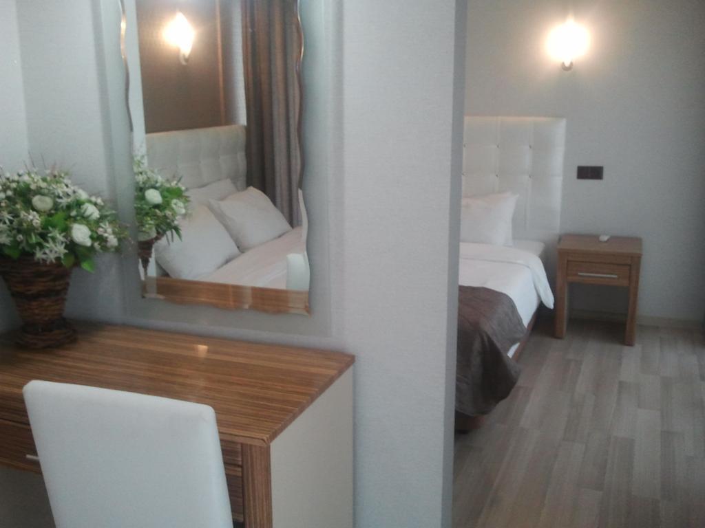 Hotel Kocaman İzmir Szoba fotó