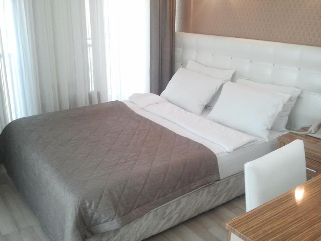 Hotel Kocaman İzmir Szoba fotó