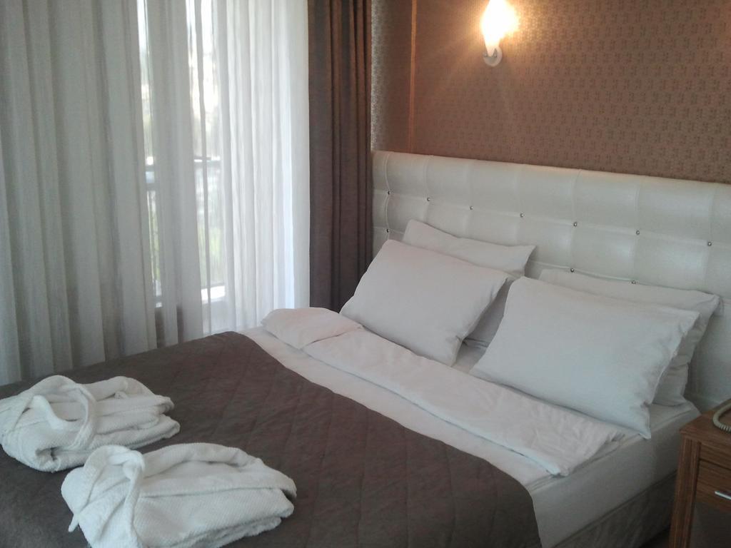 Hotel Kocaman İzmir Szoba fotó
