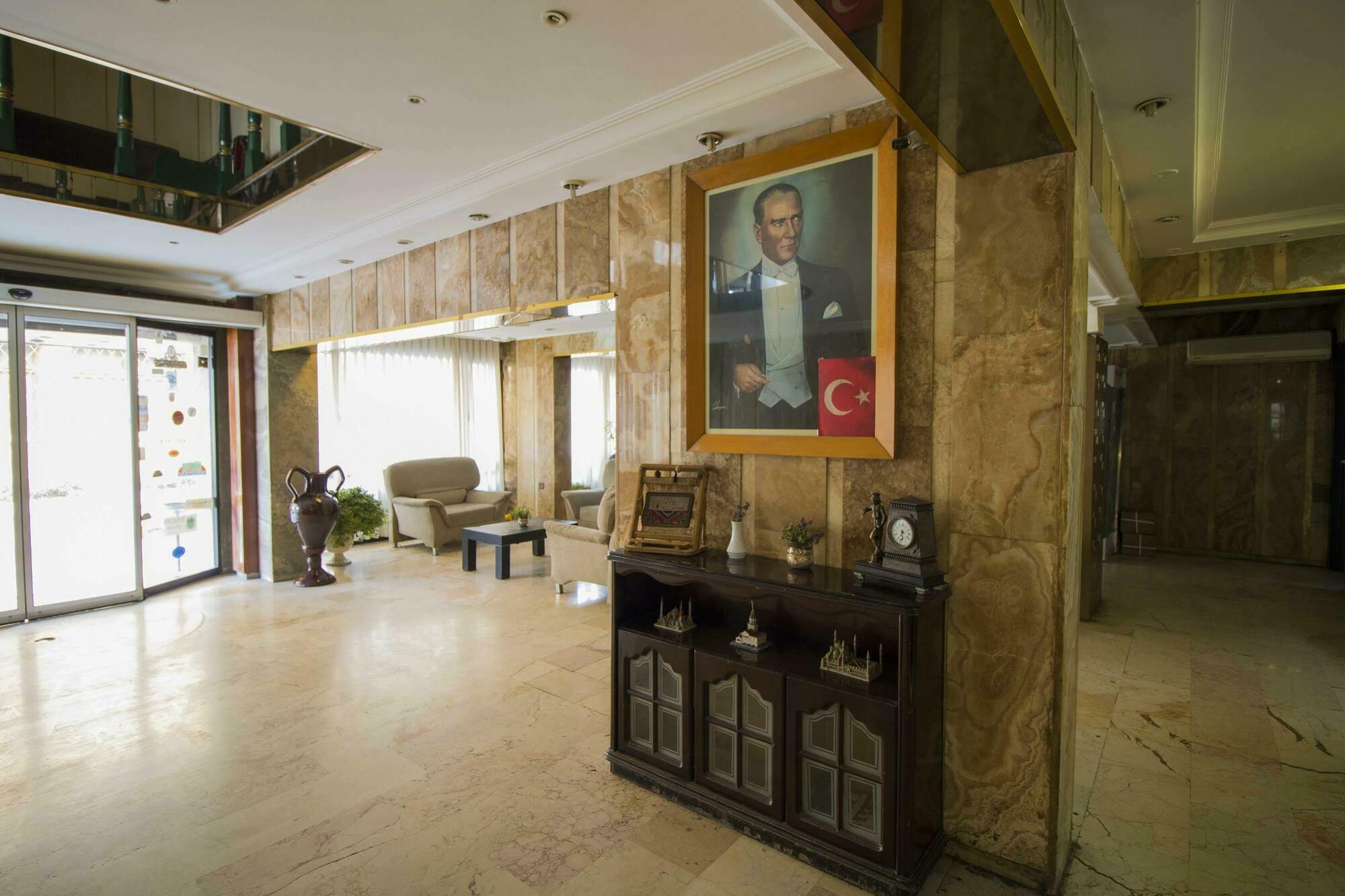 Hotel Kocaman İzmir Kültér fotó