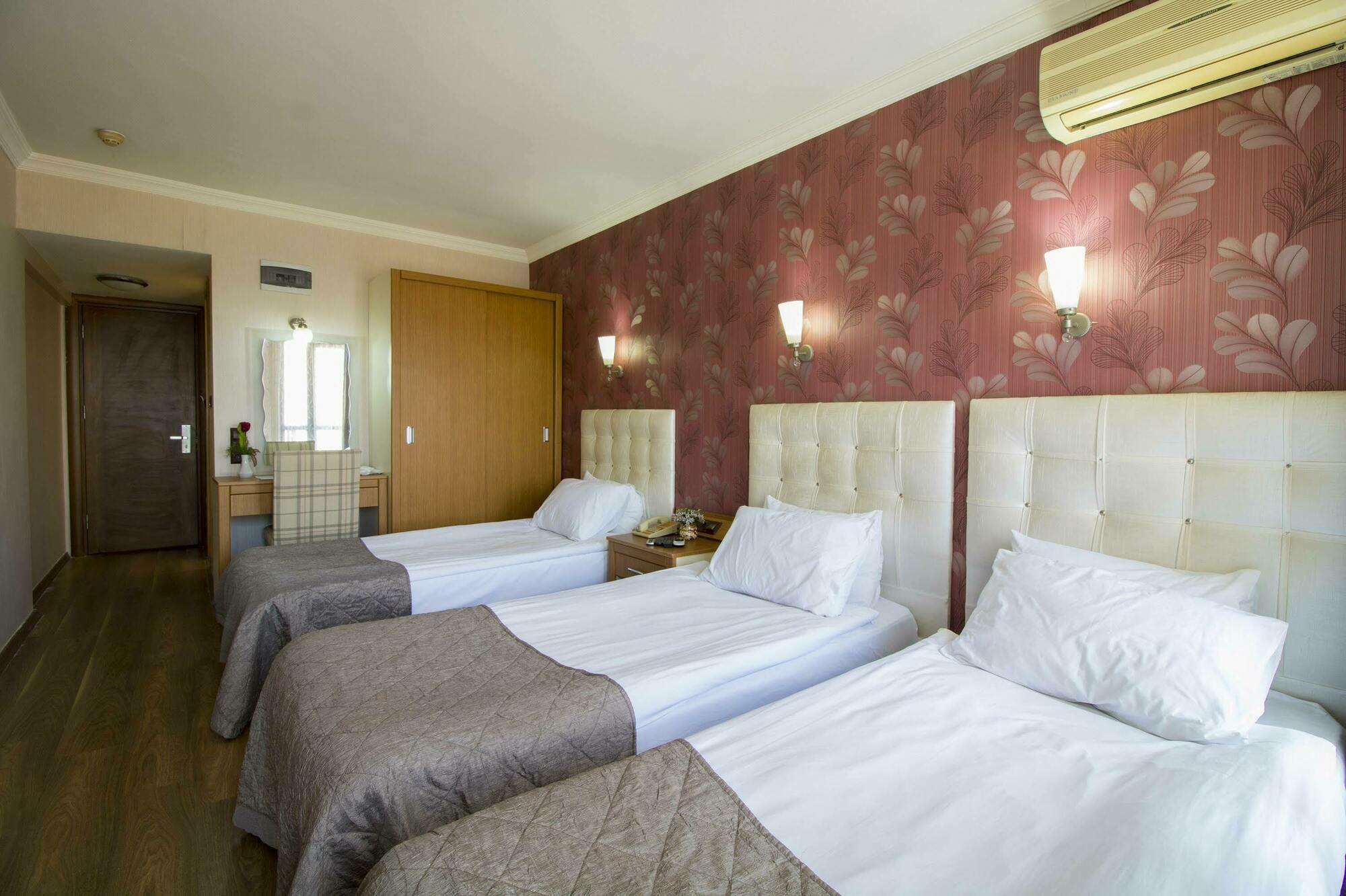 Hotel Kocaman İzmir Kültér fotó